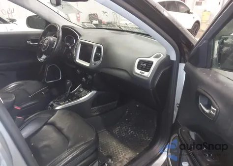 2019 Jeep Compass High Altitude 4X4 из США, поврежденный, VIN 3C4NJDCB2KT827477